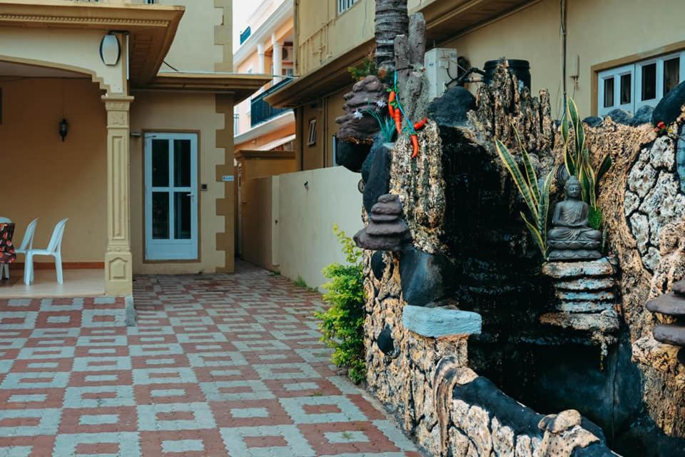 RS Villas: Beachfront Apartments with Pool and Wi-Fi Flic en Flac Exterior photo